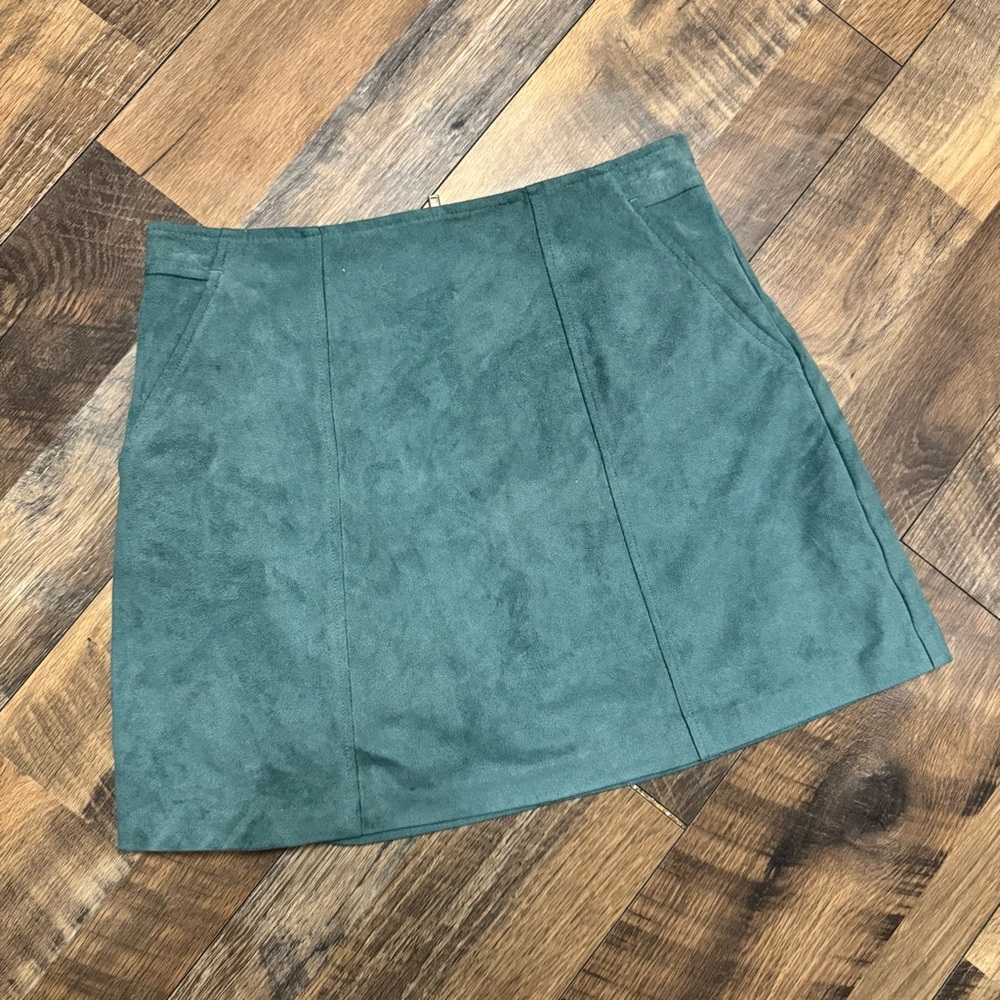 Kendall & Kylie Green Faux Suede Mini Skirt